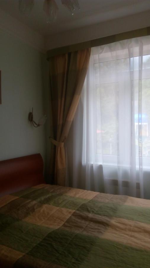 Бестужевский Дворик Gagra Exteriér fotografie