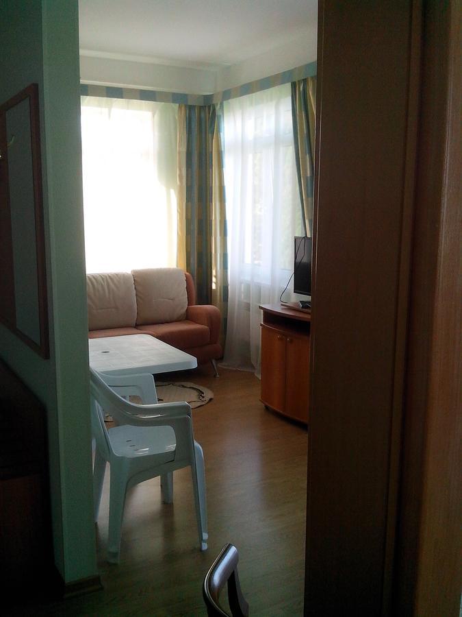 Бестужевский Дворик Gagra Exteriér fotografie