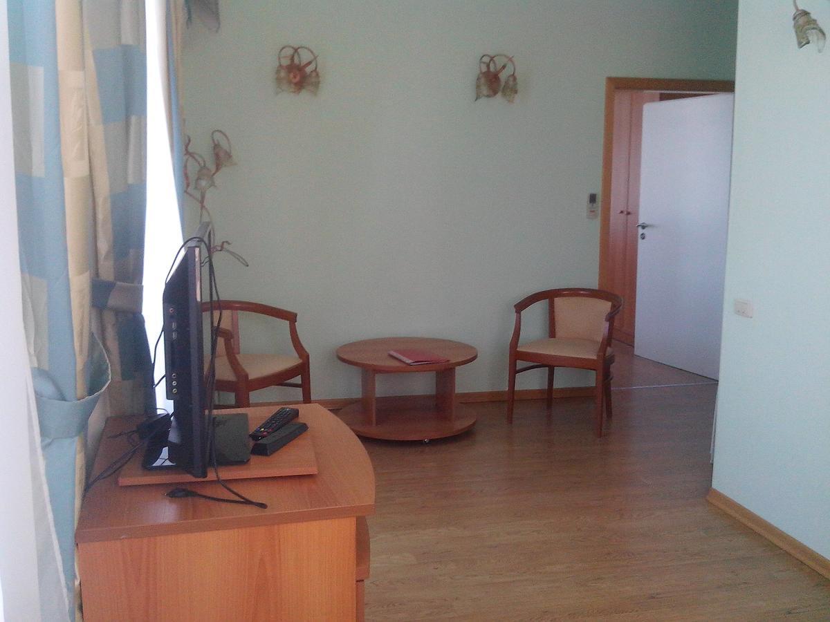 Бестужевский Дворик Gagra Exteriér fotografie