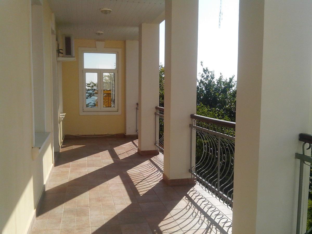 Бестужевский Дворик Gagra Exteriér fotografie